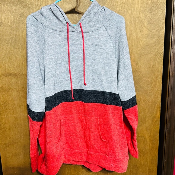 Loveappella Tamar Colorblock Hoodie with thumb holes. 3X. Red black and grey. - Picture 2 of 5